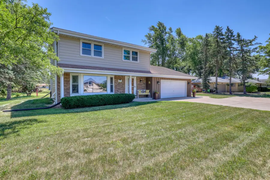 3700 N Calhoun Rd, Brookfield, WI 53005 - #2