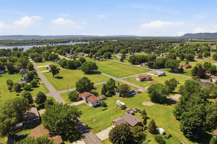 64 W 16th St, Buffalo City, WI 54622 - #2