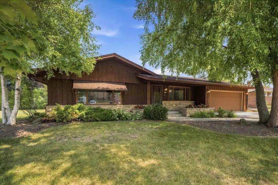 1621 N 29th St, Sheboygan, WI 53081 - #2