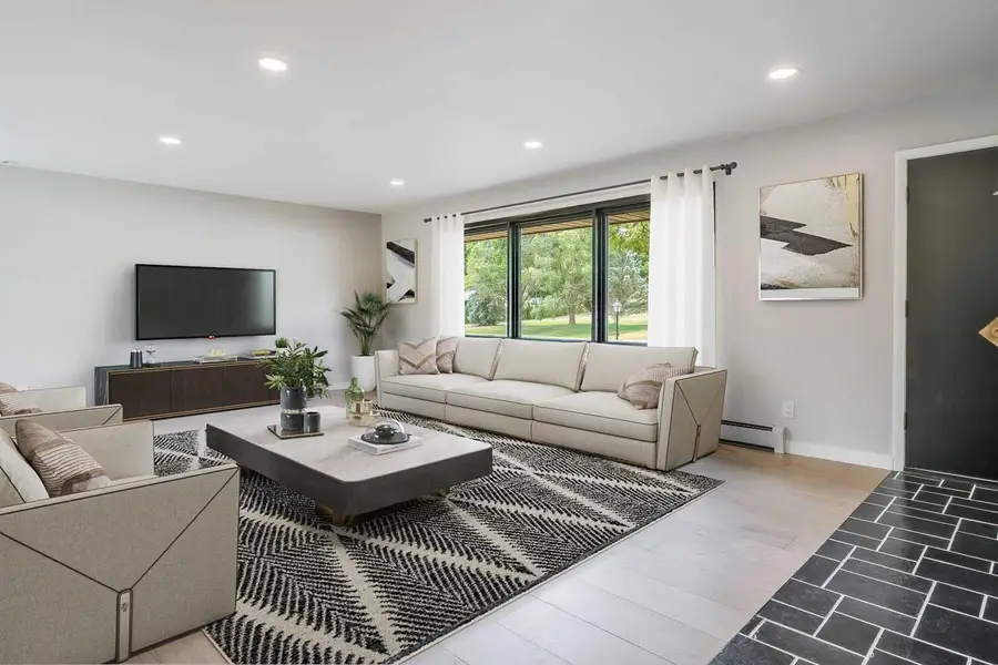 2050 Mt Kisco Dr, Elm Grove, WI 53122 - #3