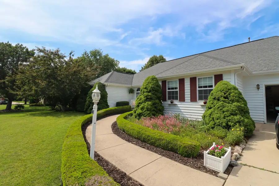 3906 Jacob Ct, Mount Pleasant, WI 53403 - #3