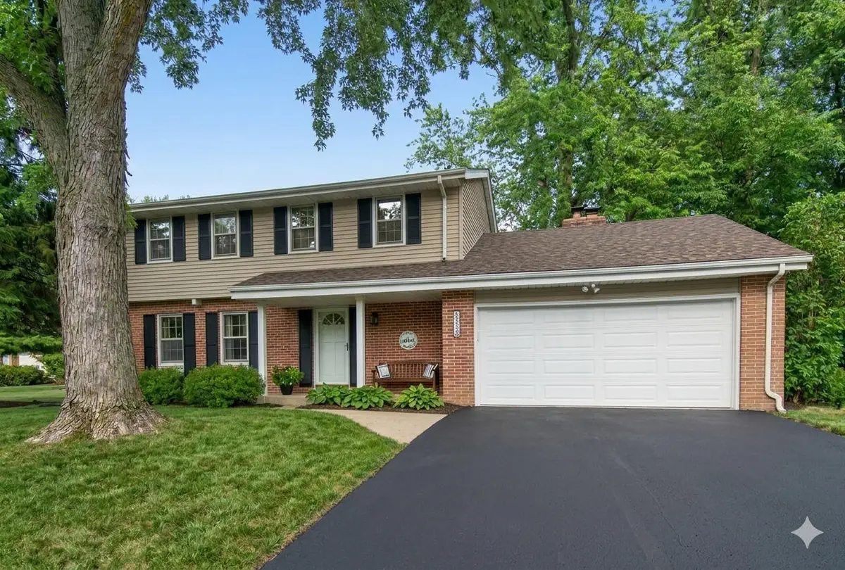 2470 Lionel Ct, Brookfield, WI 53045 - #1