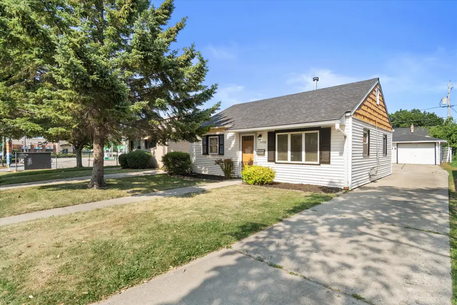 3428 S 3rd St, Milwaukee, WI 53207 - #2