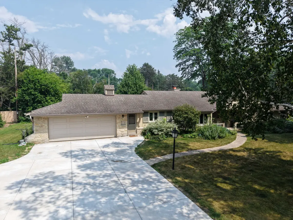 7860 N Fairchild Rd, Fox Point, WI 53217 - #1