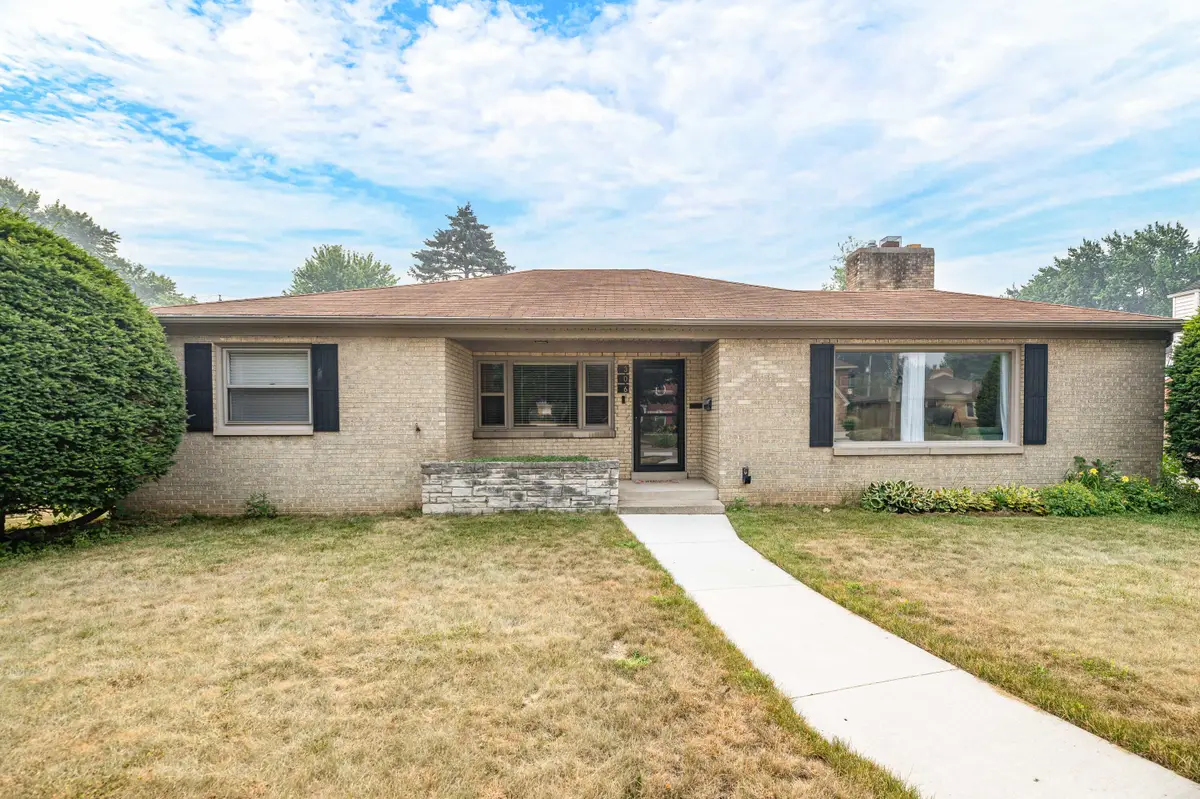 306 N Pinecrest St, Milwaukee, WI 53208 - #1