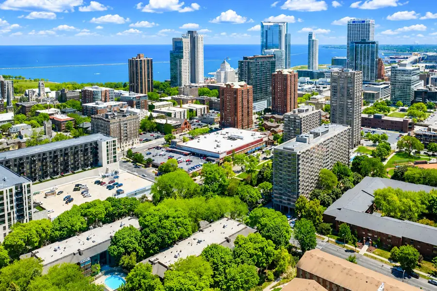 1229 N Jackson St, Milwaukee, WI 53202 - #3