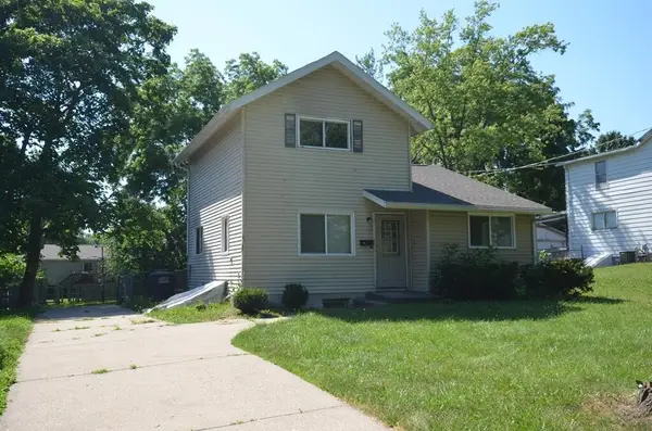 562 S Franklin St, Whitewater, WI 53190