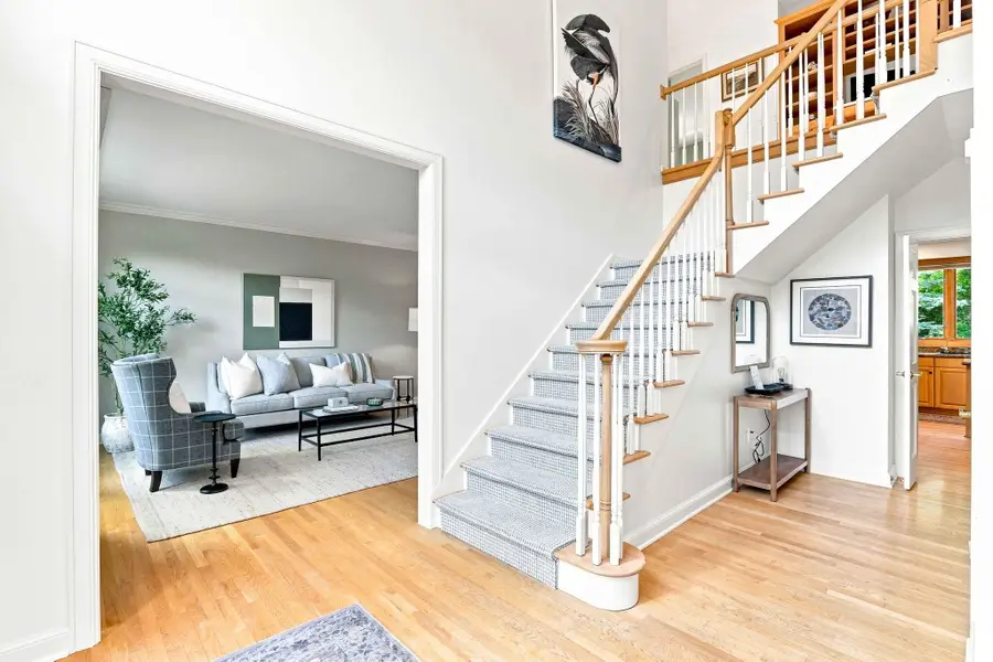 10105 N Parkside Ct, Mequon, WI 53092 - #3