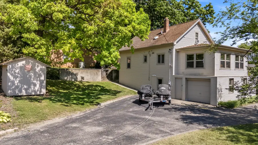30421 Forest Dr, Burlington, WI 53105 - #3
