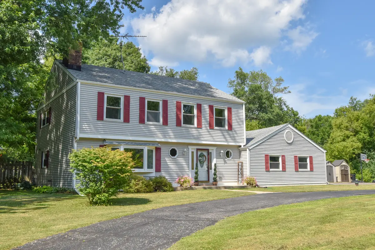 731 Tipperary Ln, Erin, WI 53027 - #1