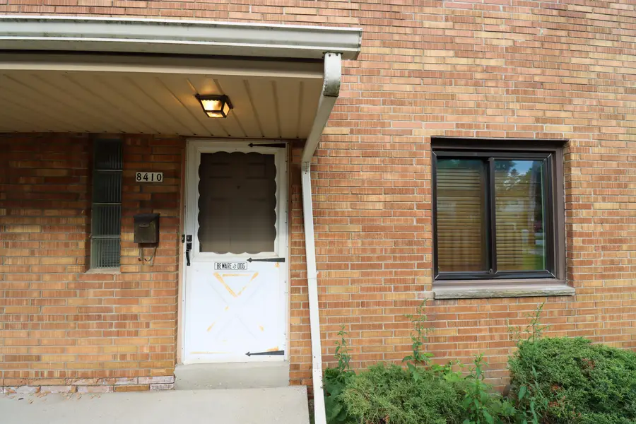 8410 W Villard Ave, Milwaukee, WI 53225 - #2