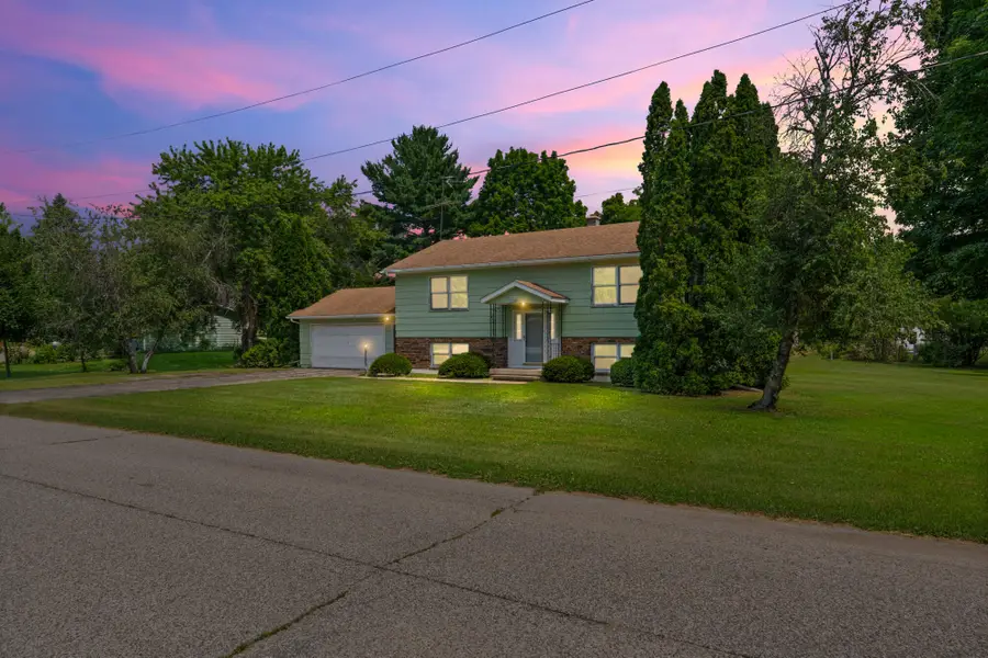 11780 Gray St, Trempealeau, WI 54661 - #3