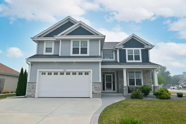3909 Wild Ginger Dr, Caledonia, WI 53126