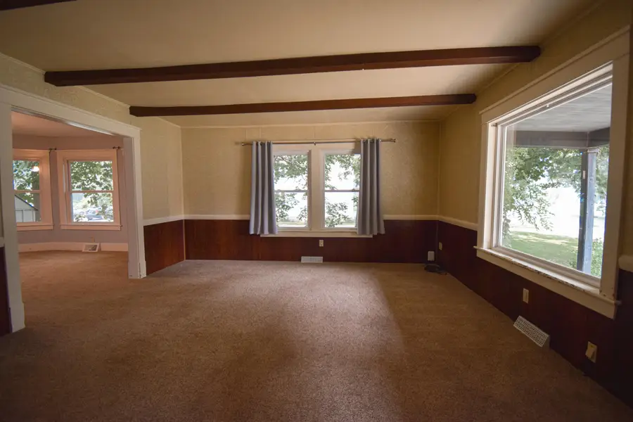 1134 W Walworth Ave, Whitewater, WI 53190 - #3