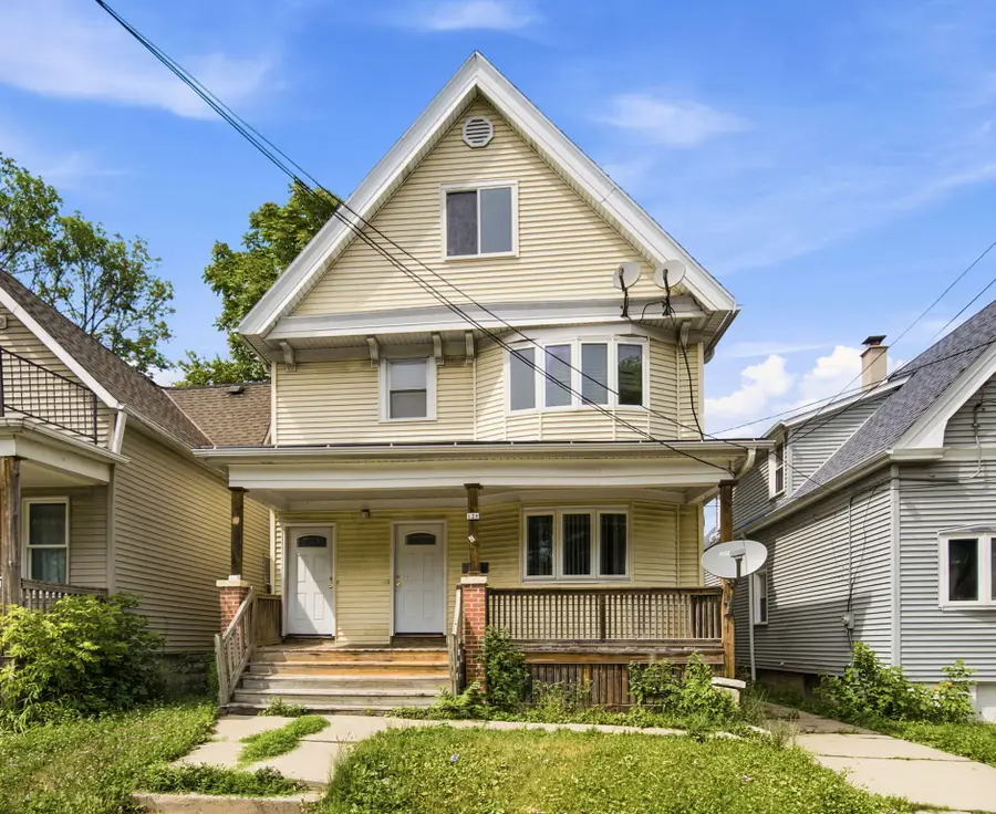 126 W Concordia Ave, Milwaukee, WI 53212 - #2