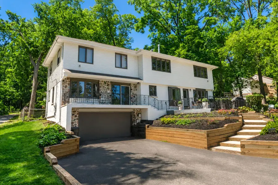 935 N 124th St, Elm Grove, WI 53122 - #3