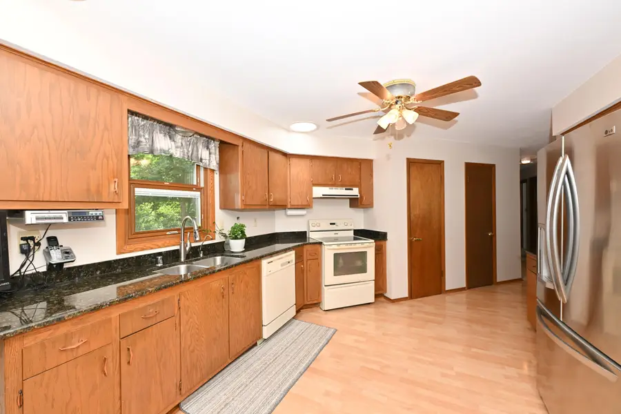21775 Gaywood Dr, Brookfield, WI 53045 - #2
