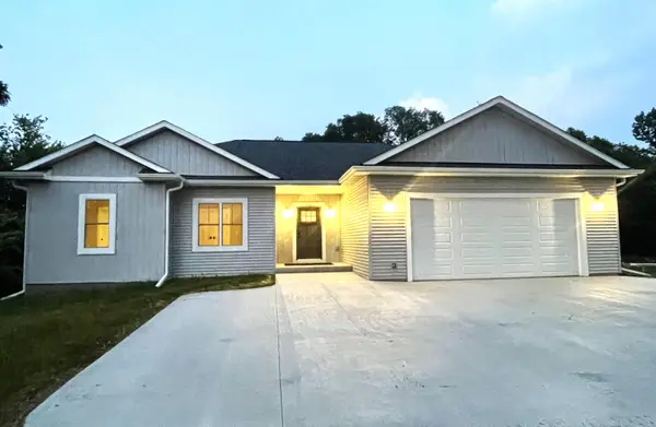 9600 S Howell Ave, Oak Creek, WI 53154
