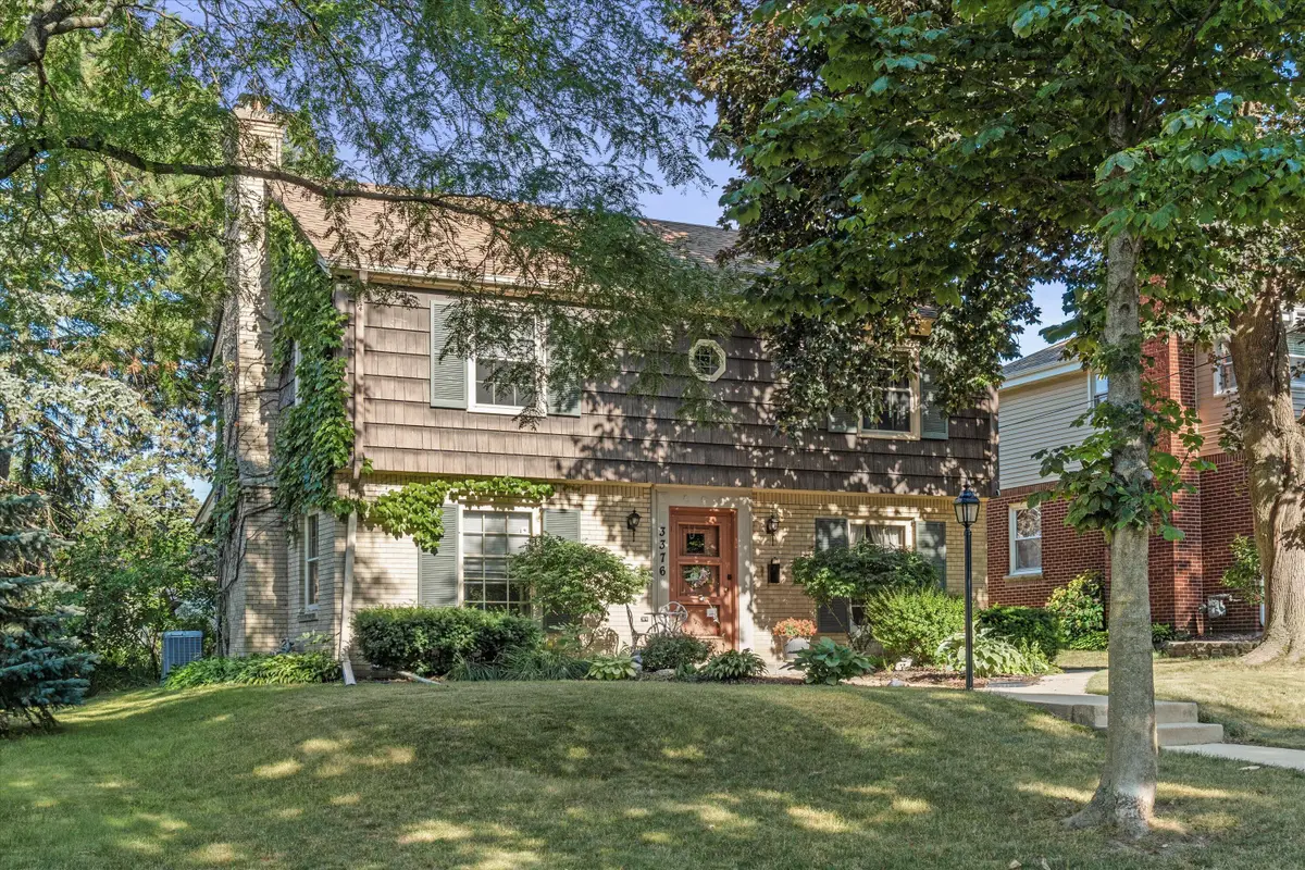 3376 S 44th St, Greenfield, WI 53219 - #1