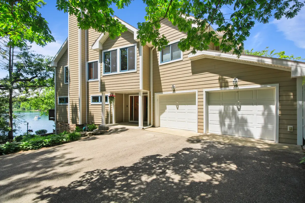 W5320 Pebble Beach Dr, Lauderdale Lakes, WI 53121 - #1