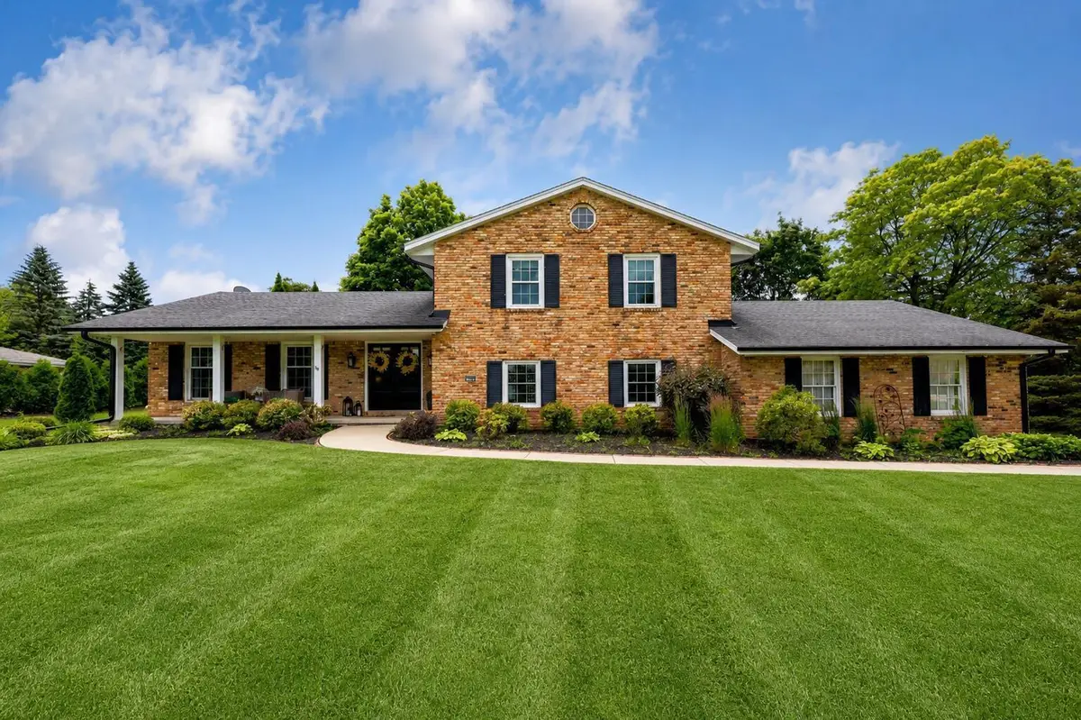 17965 Bolter Ln, Brookfield, WI 53045 - #1