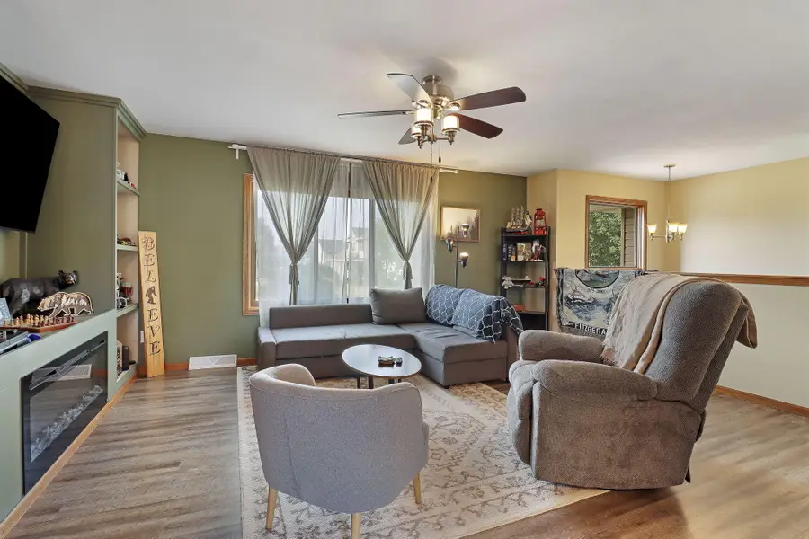 2117 Newberry Ln, Caledonia, WI 53402 - #3