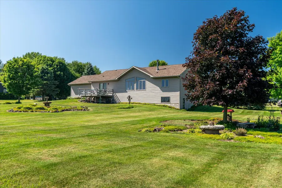 E7325 Skyline Dr, Viroqua, WI 54665 - #2