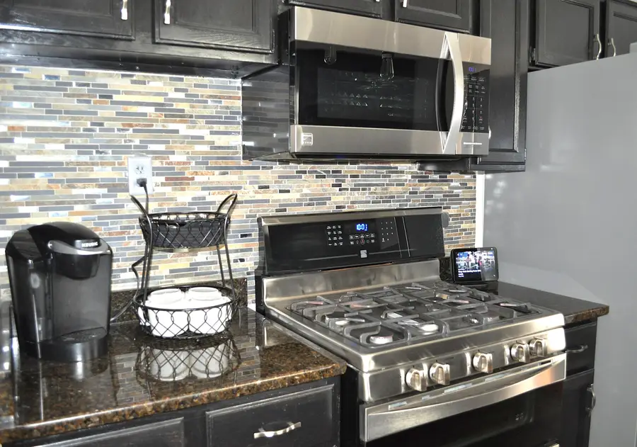 8501 W Cascade Oaks Ct, Franklin, WI 53132 - #3