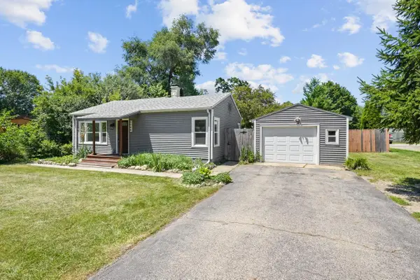 9944 269th Ct, Salem Lakes, WI 53179