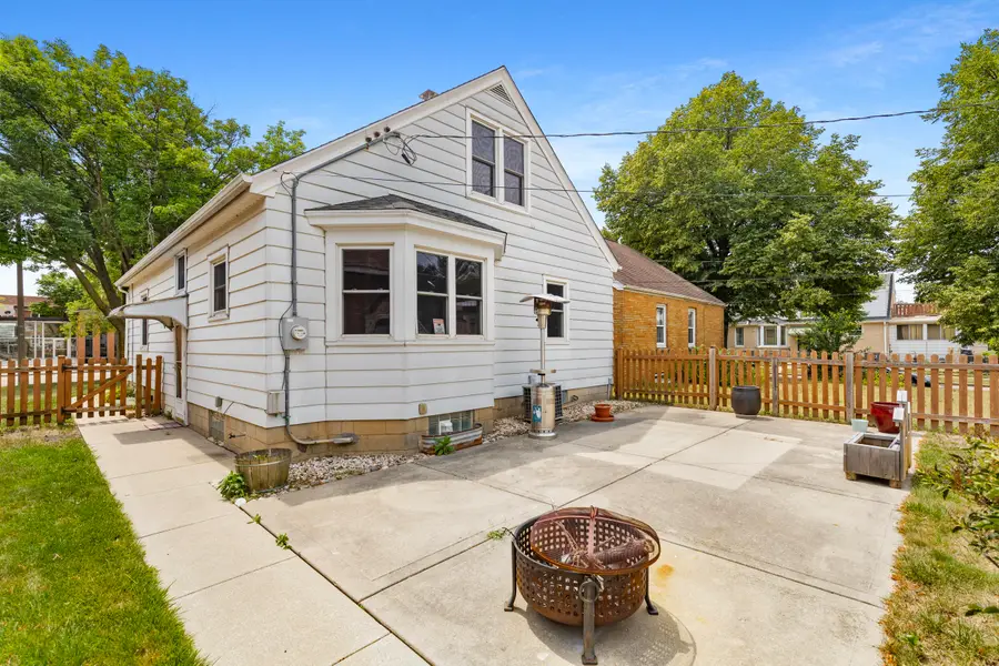 4026 W Oklahoma Ave, Milwaukee, WI 53215 - #2