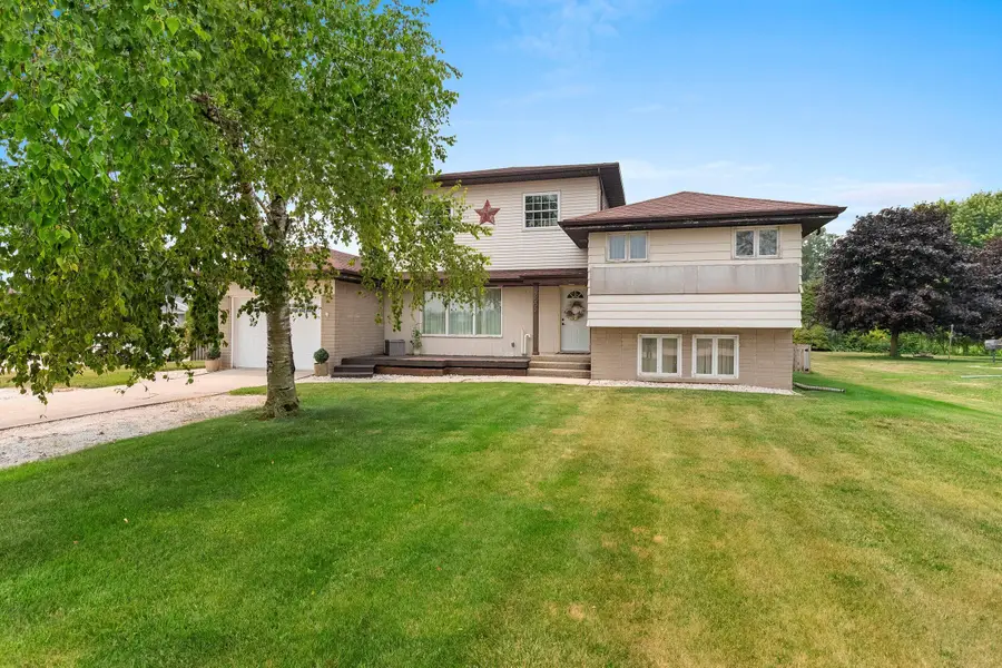 2502 Herman Rd, Manitowoc, WI 54220 - #3