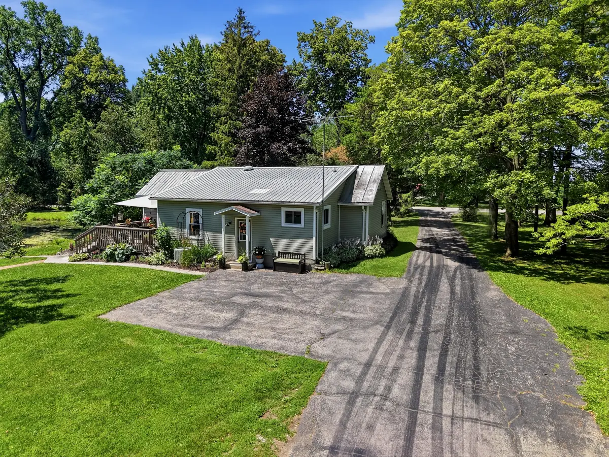 N4694 Lakeshore Dr, Stockbridge, WI 53014 - #1