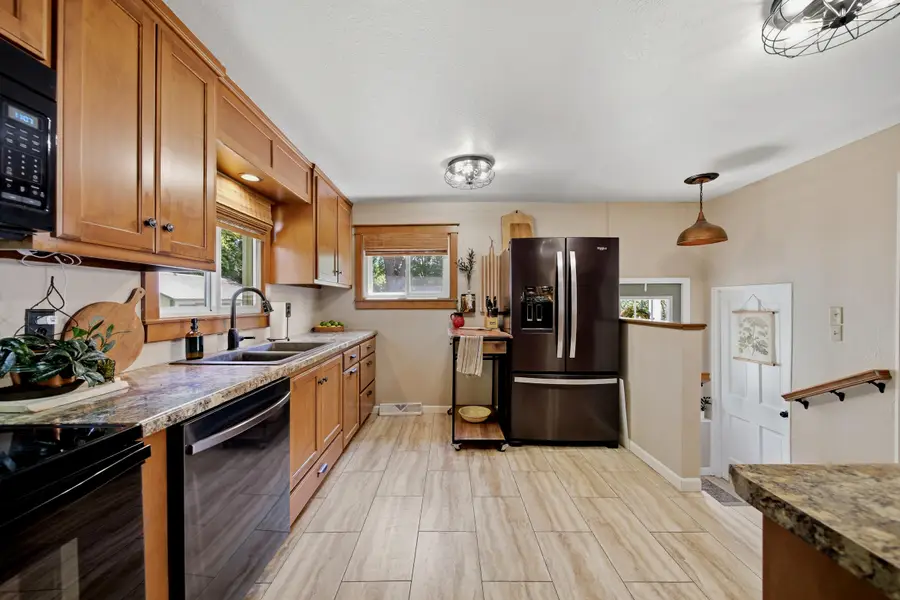 N4694 Lakeshore Dr, Stockbridge, WI 53014 - #3