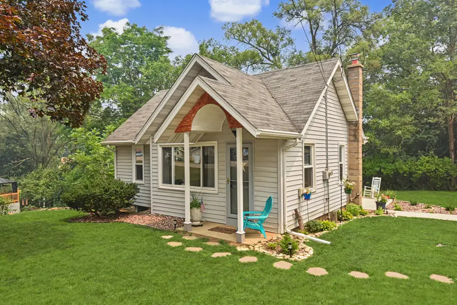 8055 Monroe St, Burlington, WI 53105 - #2