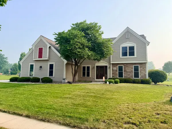 N164W20980 Glen Brooke Dr, Jackson, WI 53037