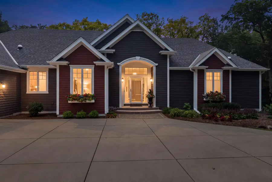 W279N5280 Hanover Hill Ct, Lisbon, WI 53089 - #2
