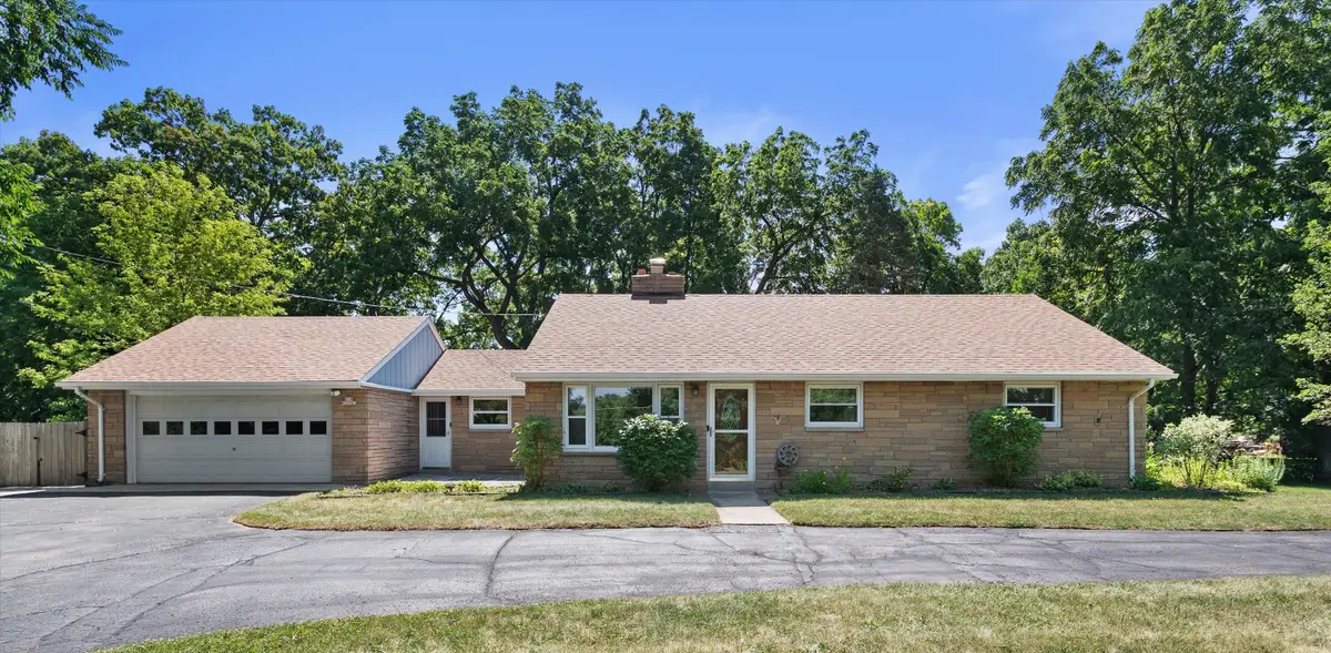 S78W20783 Hillendale Dr, Muskego, WI 53150 - #1