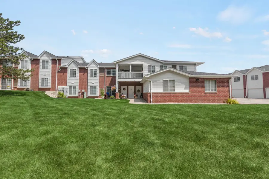 8581 Lexington Pl, Pleasant Prairie, WI 53158 - #2