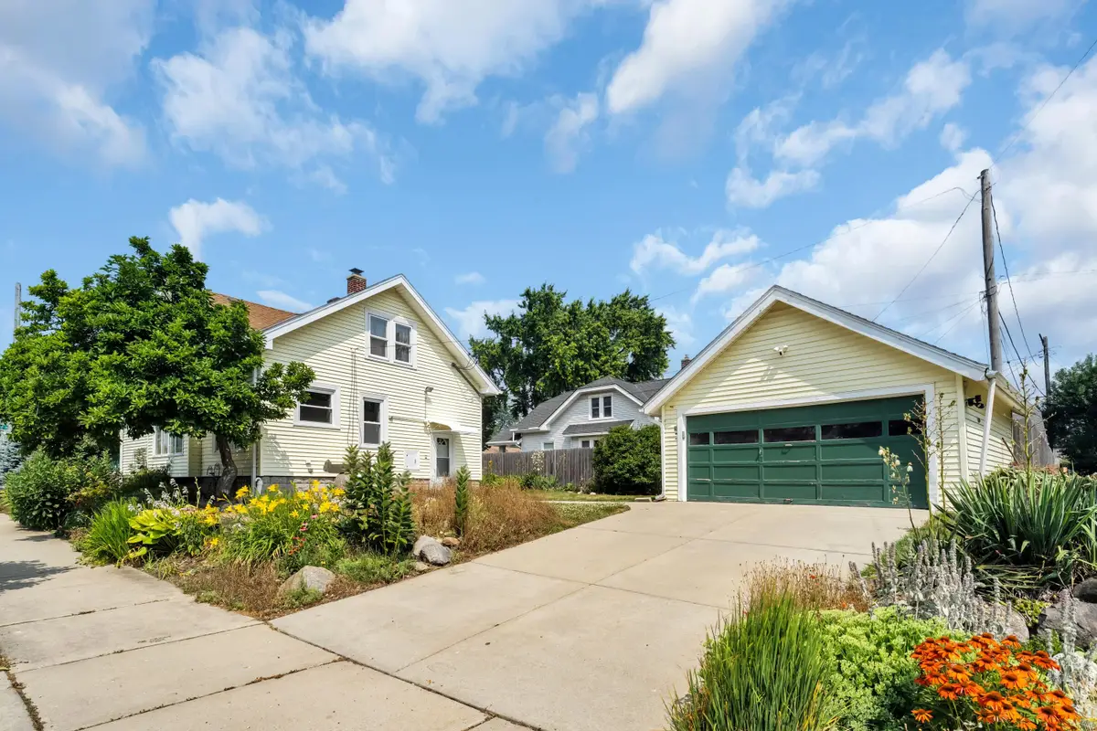 1755 Orchard St, Racine, WI 53405 - #1