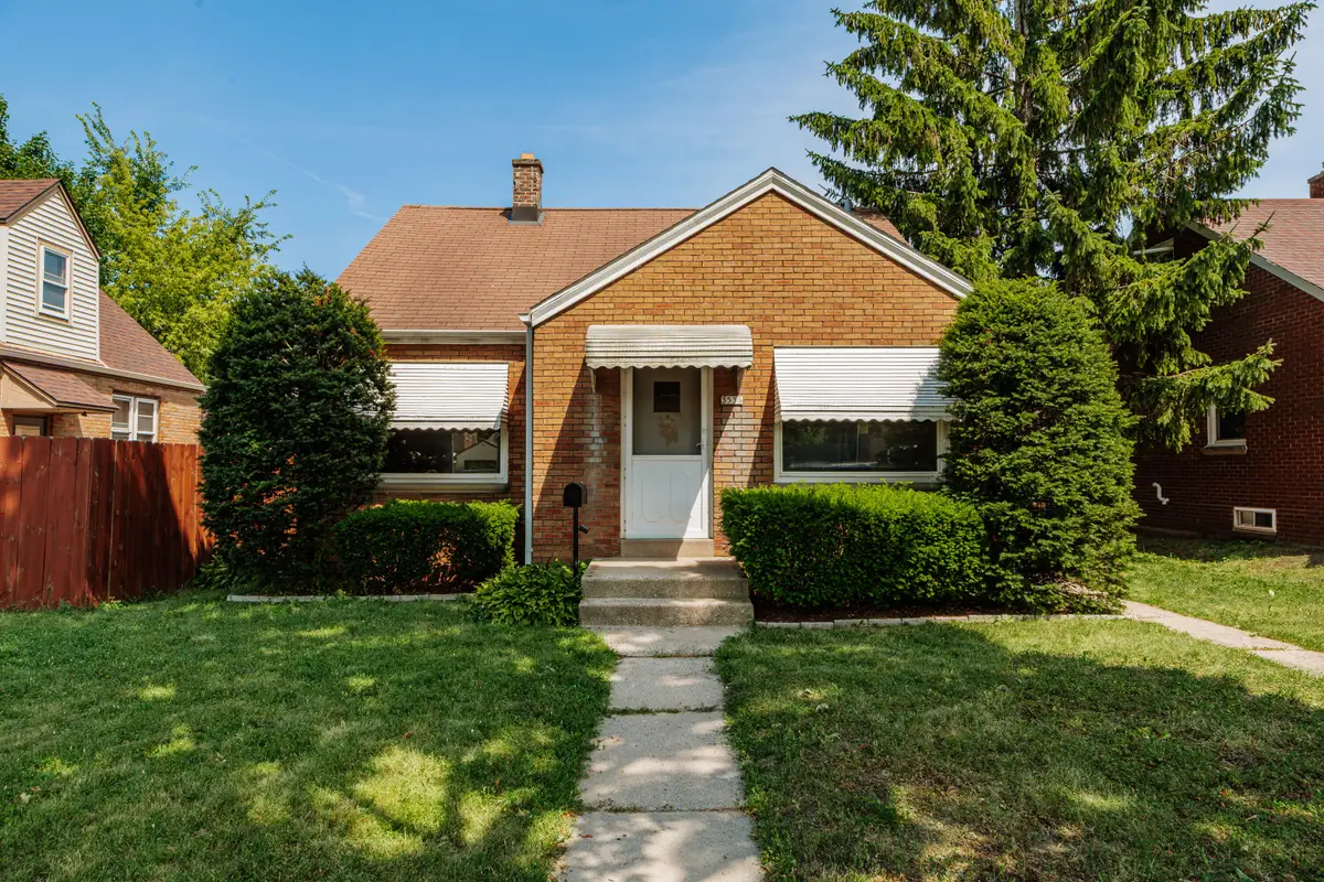 3536 S 16th St, Milwaukee, WI 53221 - #1