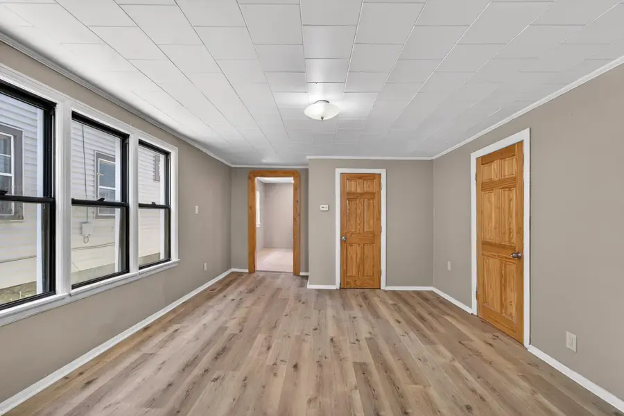 2553 S 12th St, Milwaukee, WI 53215 - #2