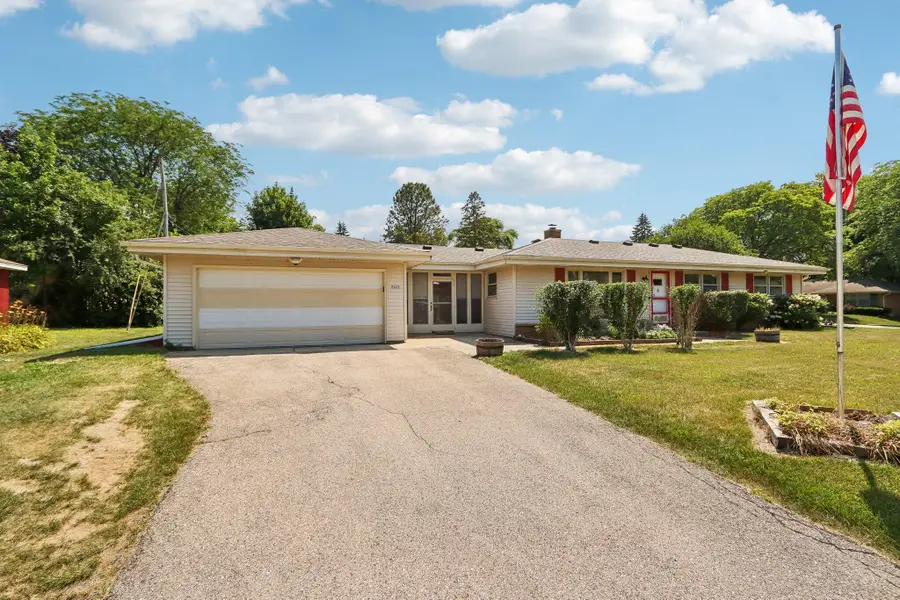 5665 W Range Ave, Brown Deer, WI 53223 - #2