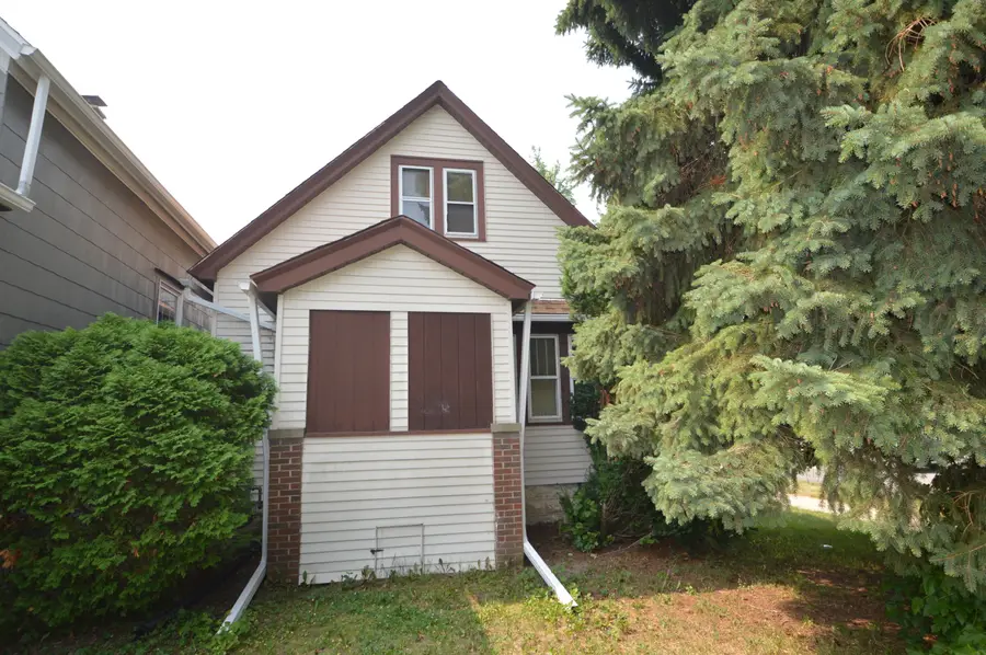 1235 Monroe Ave, South Milwaukee, WI 53172 - #2