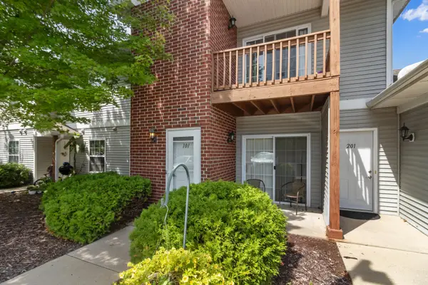 210 E Remer Rd, Elkhorn, WI 53121