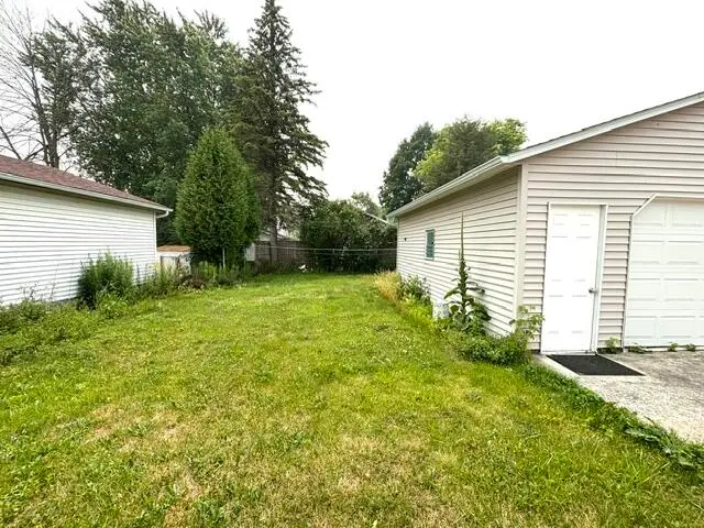 3735 Custer St, Manitowoc, WI 54220 - #3