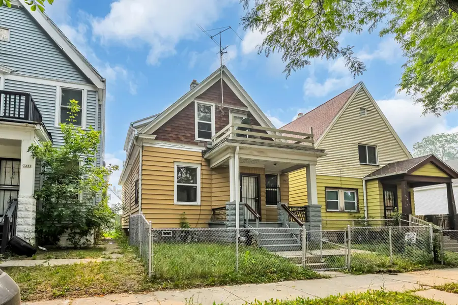 3276 N 26th St, Milwaukee, WI 53206 - #3