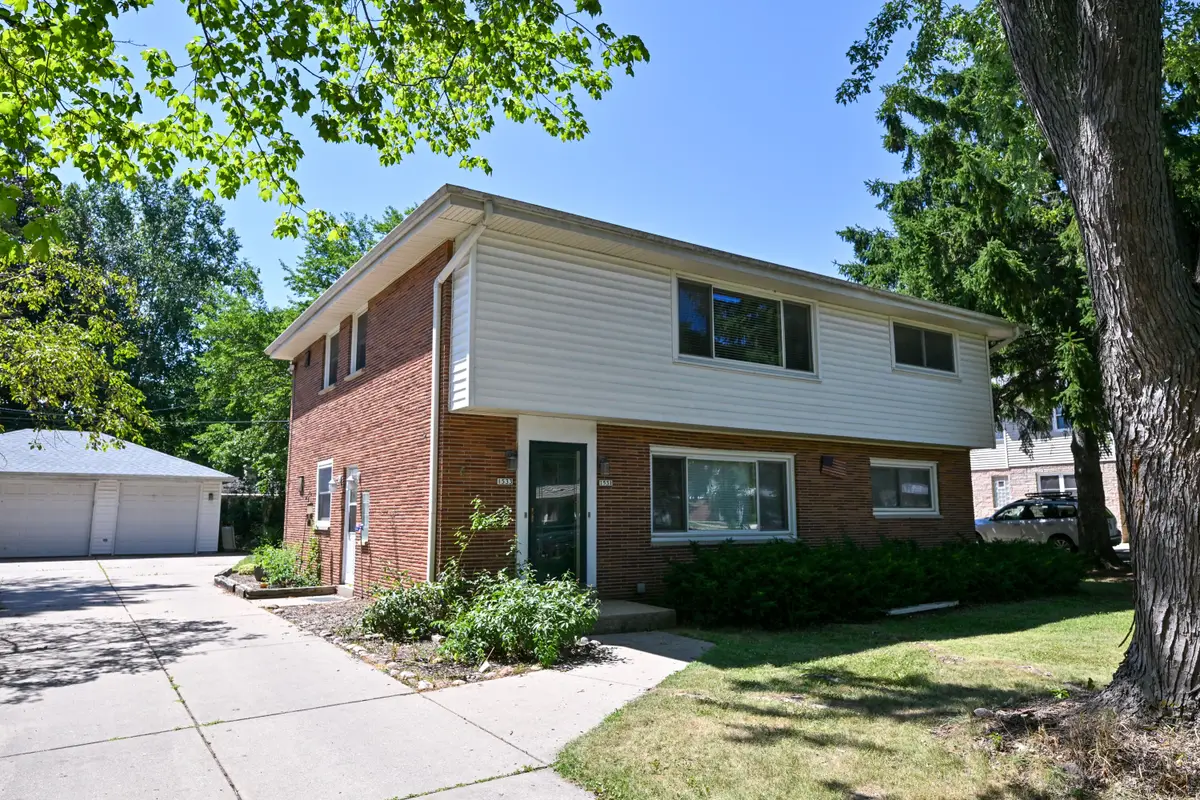 1531 N 116th St, Wauwatosa, WI 53226 - #1
