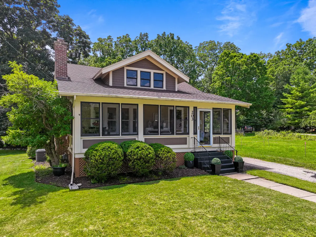 203 W Geneva St, Williams Bay, WI 53191 - #1
