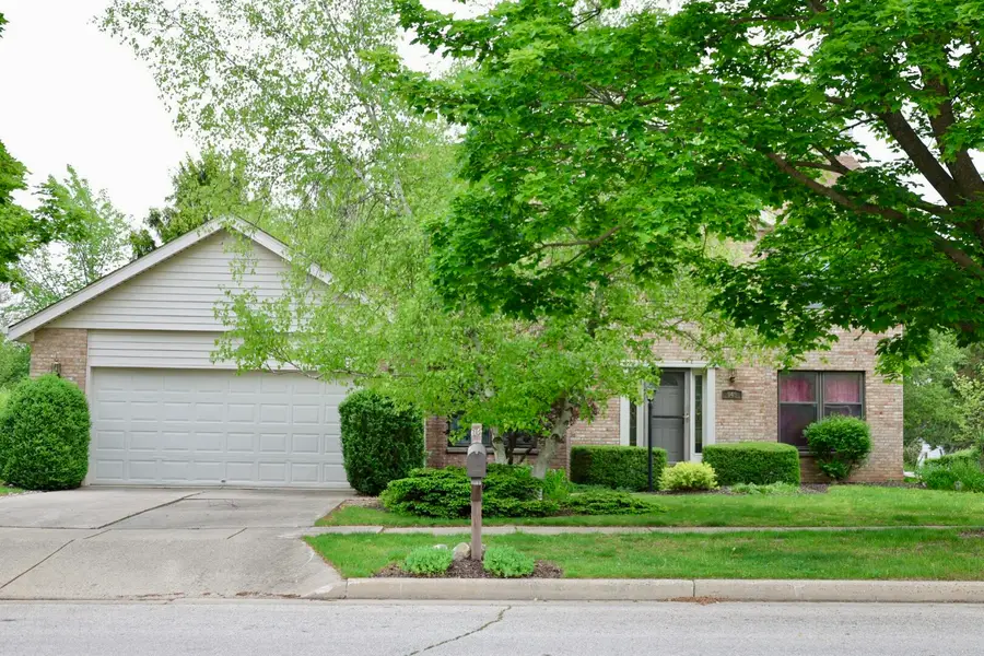 948 Cedar Dr, Burlington, WI 53105 - #2