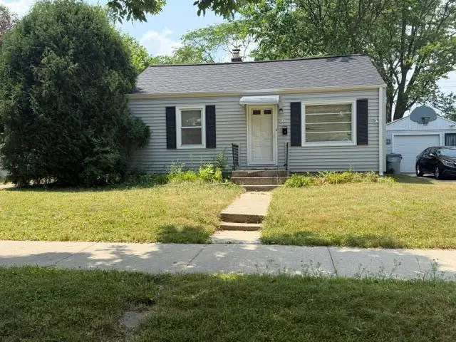 3767 N 62nd St, Milwaukee, WI 53216 - #1